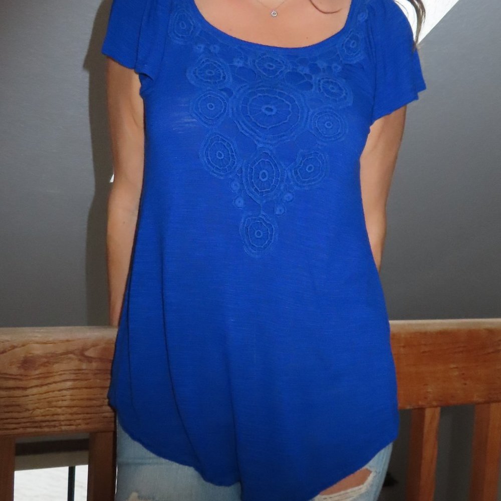 Cable & Gauge Blue women's blue blouse size Small